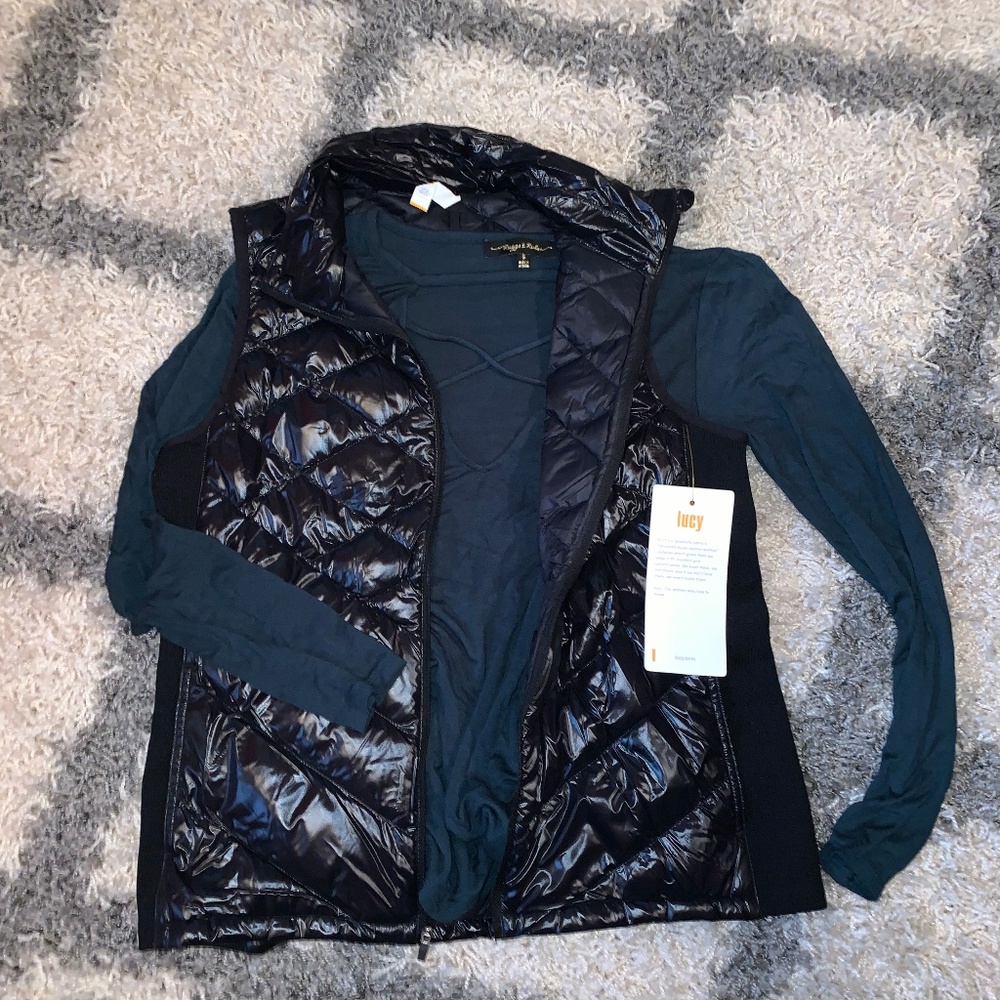 SOLD NWT  Black Womans Puffer Vest